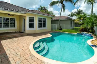 1833 Harbor View Cir, Weston, FL 33327 - Photo 8