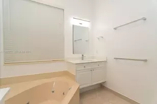 1833 Harbor View Cir, Weston, FL 33327 - Photo 40