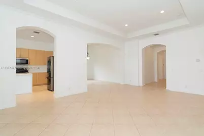 1833 Harbor View Cir #1833, Weston, FL 33327 - Photo 24