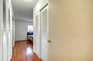 301 NE 14th Ave, Hallandale Beach, FL 33009 - Photo 14