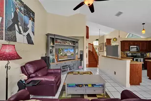 2932 Oak Park Cir, Davie, FL 33328 - Photo 4