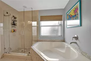 2932 Oak Park Cir, Davie, FL 33328 - Photo 16