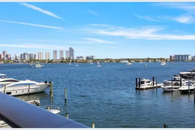 17301 Biscayne Blvd #305, North Miami Beach, FL 33160 - Photo 2