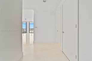 17301 Biscayne Blvd, North Miami Beach, FL 33160 - Photo 6