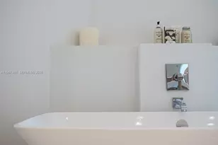 17301 Biscayne Blvd, North Miami Beach, FL 33160 - Photo 26