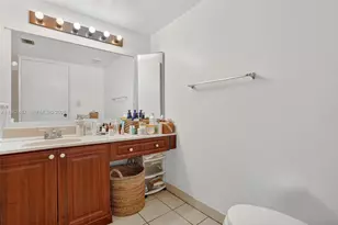 9777 NW 46th Terrace, Doral, FL 33178 - Photo 8