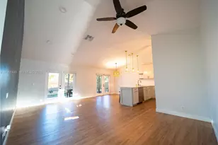 131 Rosewood Cir, Jupiter, FL 33458 - Photo 16