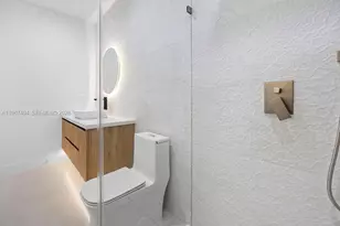 608 SW 16th Ct, Fort Lauderdale, FL 33315 - Photo 42