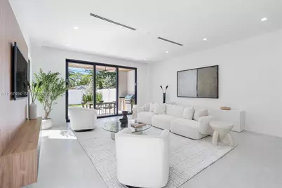 608 SW 16th Ct, Fort Lauderdale, FL 33315 - Photo 16