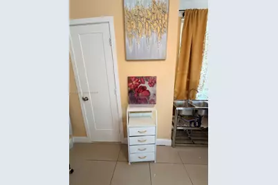 3580 NW 32nd Ct #EFFICIENCY, Lauderdale Lakes, FL 33309 - Photo 8