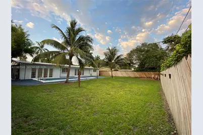 2040 NE 197th Ter, Miami, FL 33179 - Photo 22