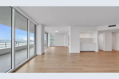 555 NE 34th St #301, Miami, FL 33137 - Photo 8
