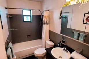 20 SE 12th St, Dania Beach, FL 33004 - Photo 26