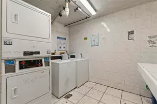 606 W 81st St, Hialeah, FL 33014 - Photo 26