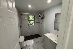 729 NW 19th Ave, Fort Lauderdale, FL 33311 - Photo 6