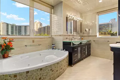 12 Seacrest Pkwy #3, Hollywood, FL 33019 - Photo 20