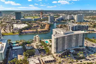 12 Seacrest Pkwy, Hollywood, FL 33019 - Photo 8