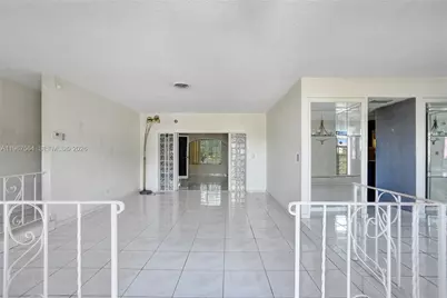 4966 NW 39th St, Lauderdale Lakes, FL 33319 - Photo 10