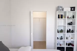 323 NE 208th Terrace, Miami, FL 33179 - Photo 18