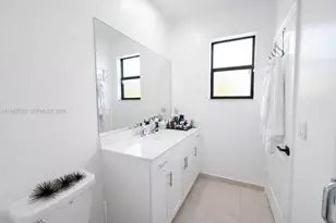 323 NE 208th Terrace, Miami, FL 33179 - Photo 16