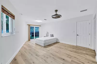 3211 Calle Largo Dr, Hollywood, FL 33021 - Photo 16