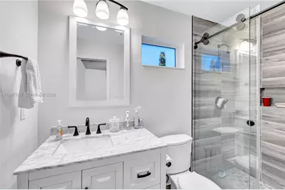 3211 Calle Largo Dr, Hollywood, FL 33021 - Photo 8
