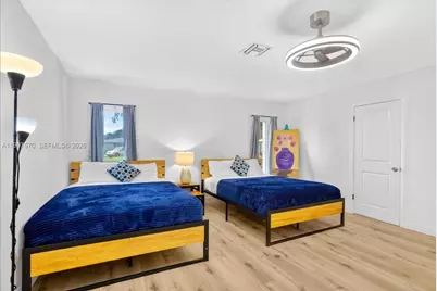 3211 Calle Largo Dr, Hollywood, FL 33021 - Photo 14