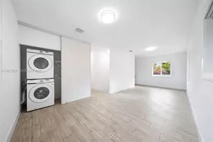 1117 SW 13th St, Miami, FL 33129 - Photo 12