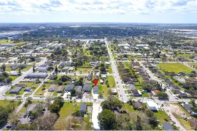 673 NW 14, Florida City, FL 33034 - Photo 6