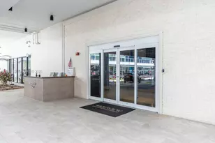 20505 E Country Club Dr, Aventura, FL 33180 - Photo 2