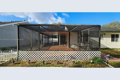 1251 SW 84th Ter, Pembroke Pines, FL 33025 - Photo 16