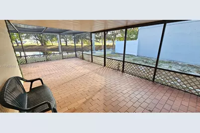 1251 SW 84th Ter, Pembroke Pines, FL 33025 - Photo 6