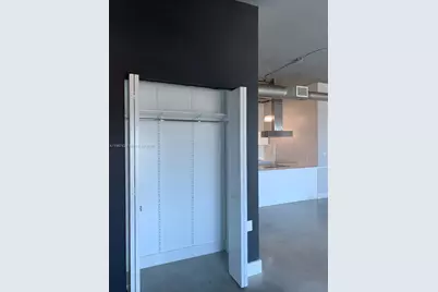 10 SW South River Dr #1709, Miami, FL 33130 - Photo 8