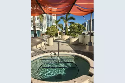 10 SW South River Dr #1709, Miami, FL 33130 - Photo 20