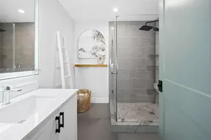 18146 NW 61st Pl, Hialeah, FL 33015 - Photo 18