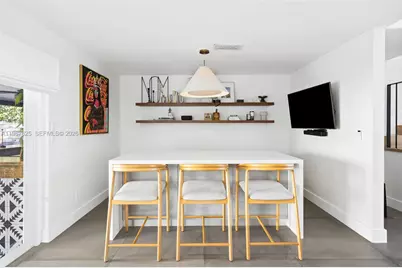 18146 NW 61st Pl, Hialeah, FL 33015 - Photo 14