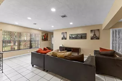 911 SW 39th Ave, Fort Lauderdale, FL 33312 - Photo 4