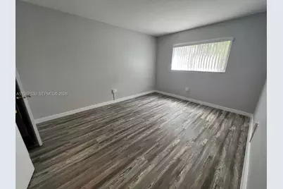 2430 NE 135th St #105, North Miami, FL 33181 - Photo 16