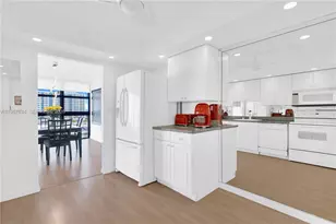 600 Parkview Dr, Hallandale Beach, FL 33009 - Photo 10