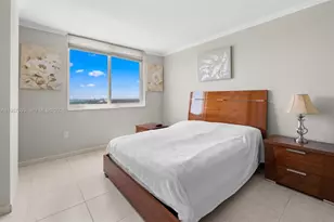 300 Bayview Dr, Sunny Isles Beach, FL 33160 - Photo 26