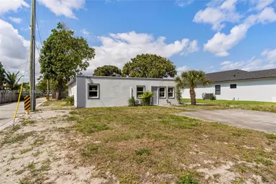 607 SW 3rd St, Delray Beach, FL 33444 - Photo 10