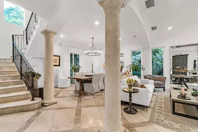 2752 Brickell Ct, Miami, FL 33129 - Photo 14