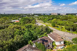 2752 Brickell Ct, Miami, FL 33129 - Photo 68