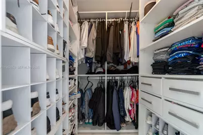 495 Brickell Ave #3211, Miami, FL 33131 - Photo 10