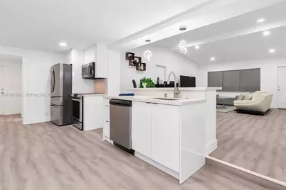 658 SW 1st Ct, Boynton Beach, FL 33426 - Photo 14
