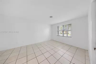 951 NE 42nd Ter, Homestead, FL 33033 - Photo 8