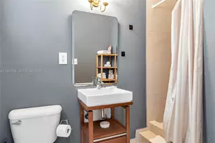 500 14th St, Miami Beach, FL 33139 - Photo 16