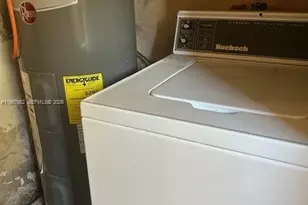 1928 N 20th Ave, Hollywood, FL 33020 - Photo 10