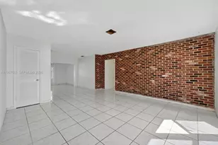 1919 NW 38th St, Oakland Park, FL 33309 - Photo 6