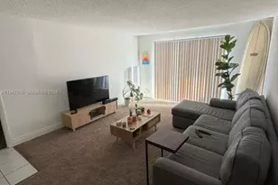 488 NW 165th St Rd, Miami, FL 33169 - Photo 2